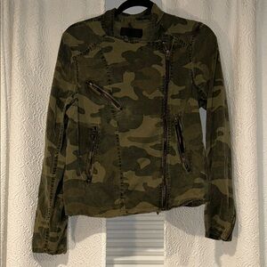 Blank NYC Camouflage Utility Jacket with Zippers Size Medium